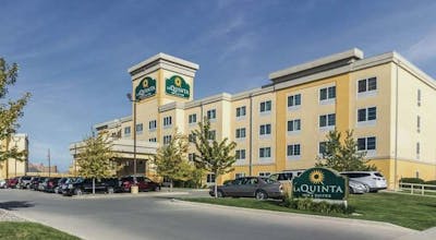 La Quinta Inn & Suites by Wyndham Fargo-Medical Center