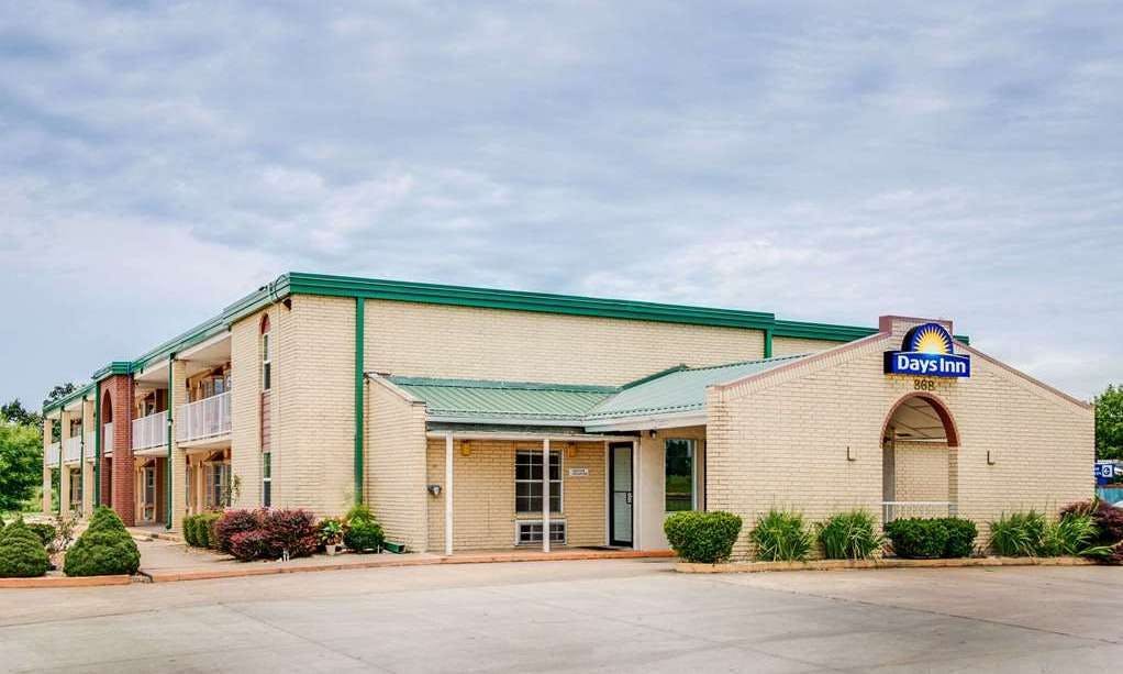 Days Inn by Wyndham Monett
