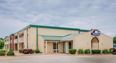 Days Inn by Wyndham Monett