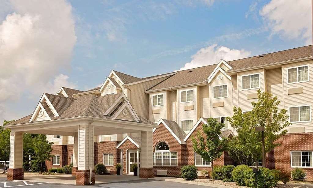 Microtel Inn & Suites by Wyndham Geneva