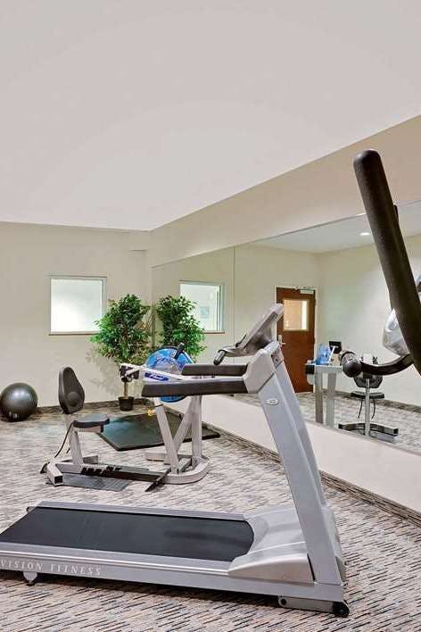 Hotel Microtel Inn & Suites by Wyndham Geneva photo 4