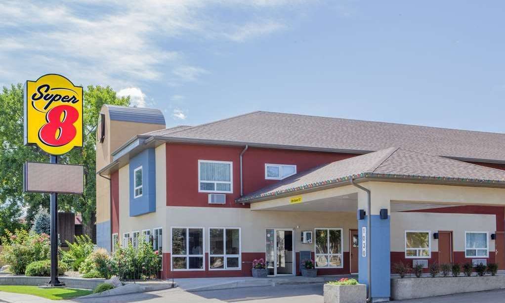Super 8 Lethbridge