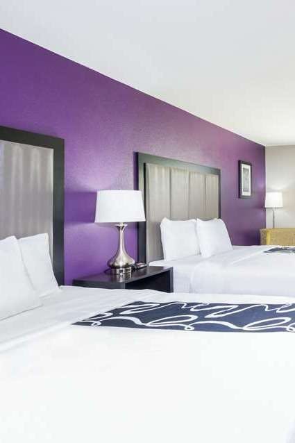Hotel La Quinta Inn & Suites by Wyndham Fairfield - Napa Valley photo 3