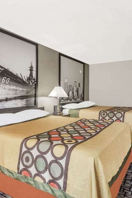 Hotel Super 8 by Wyndham Bremerton photo 3