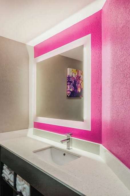 Hotel La Quinta Inn & Suites by Wyndham Chattanooga-Hamilton Place photo 4