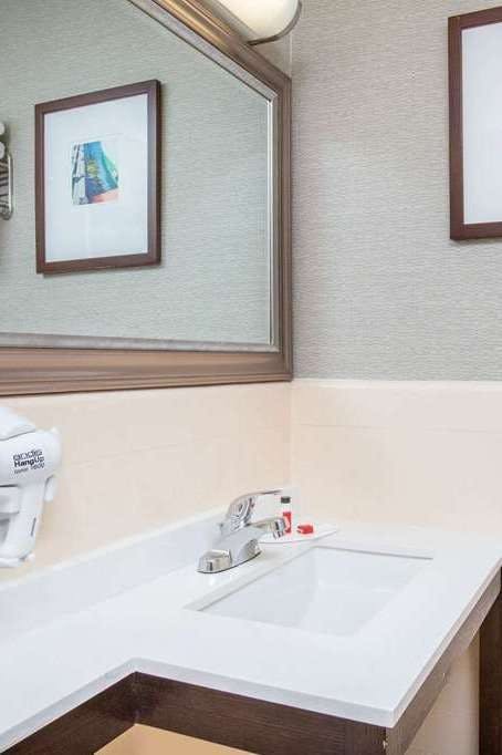 Hotel Baymont San Diego photo 4