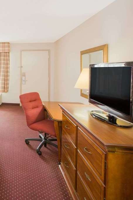 Hotel Howard Johnson Inn Dothan photo 4