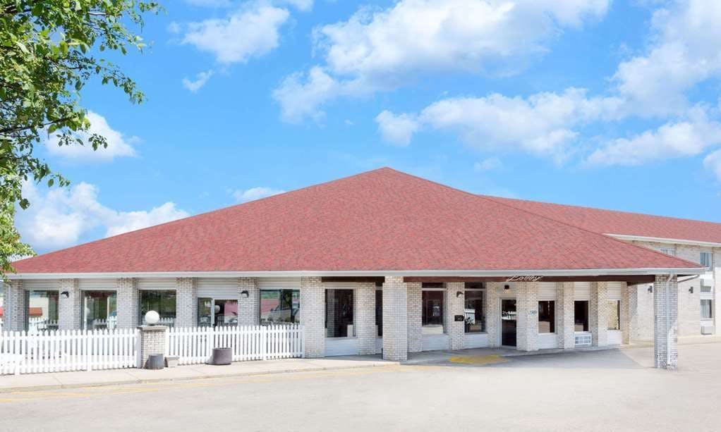 Days Inn by Wyndham Jackson