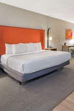 Hotel La Quinta Inn Ste Orange Co. photo 1
