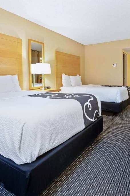 Hotel La Quinta Inn Ste Coral Spring photo 2