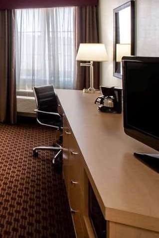 Hotel La Quinta Inn & Suites by Wyndham Odessa North photo 4