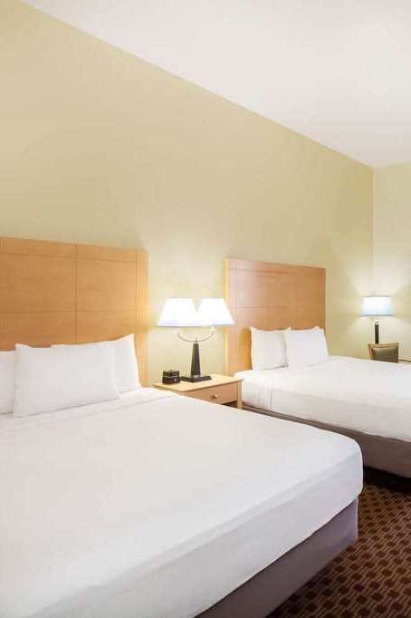 Hotel La Quinta Inn & Suites by Wyndham Odessa North photo 3