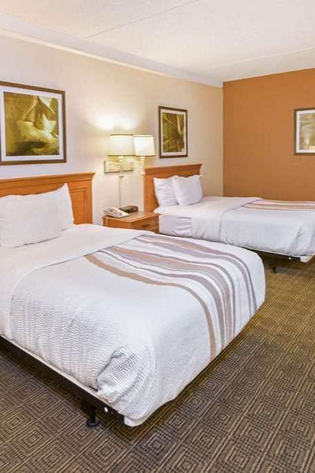 Hotel La Quinta Inn by Wyndham San Antonio Market Square photo 2