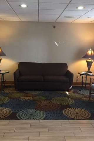 Hotel Baymont Mishawaka photo 3