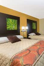Hotel Super 8 by Wyndham Perry IA photo 2