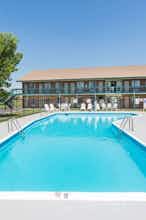 Hotel Days Inn by Wyndham Hays photo 5