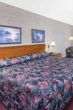 Hotel Super 8 by Wyndham St. Ignace photo 1