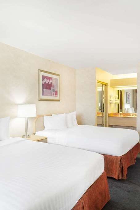 Hotel Days Inn by Wyndham Bullhead City photo 3