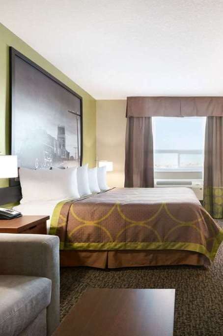 Hotel Super 8 by Wyndham Regina photo 1