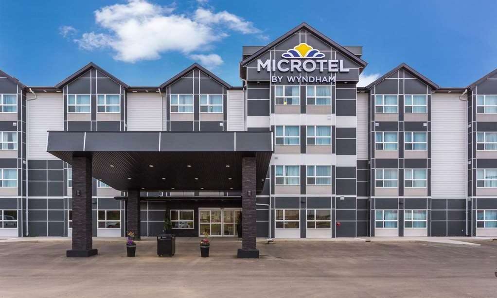 Microtel Whitecourt