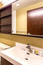 Hotel Microtel Whitecourt photo 4