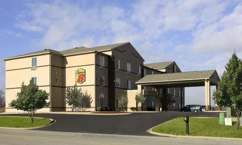 Super 8 by Wyndham Corydon