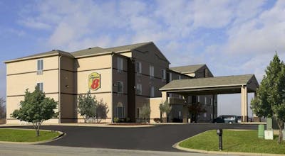 Super 8 by Wyndham Corydon