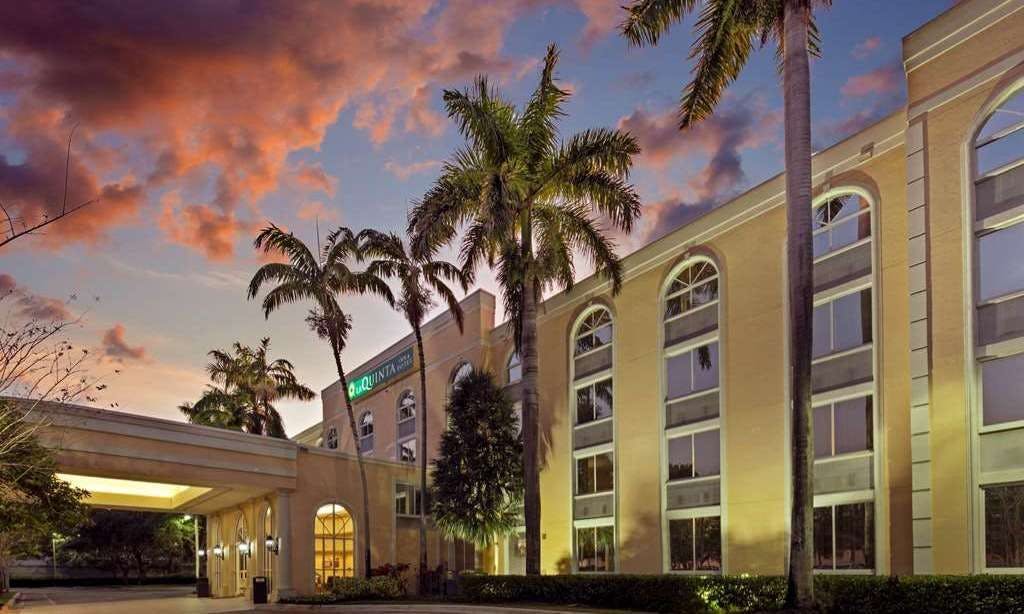 La Quinta Inn & Suites by Wyndham Sunrise