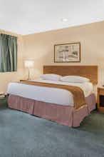 Hotel Super 8 Kamloops On The Hill photo 1