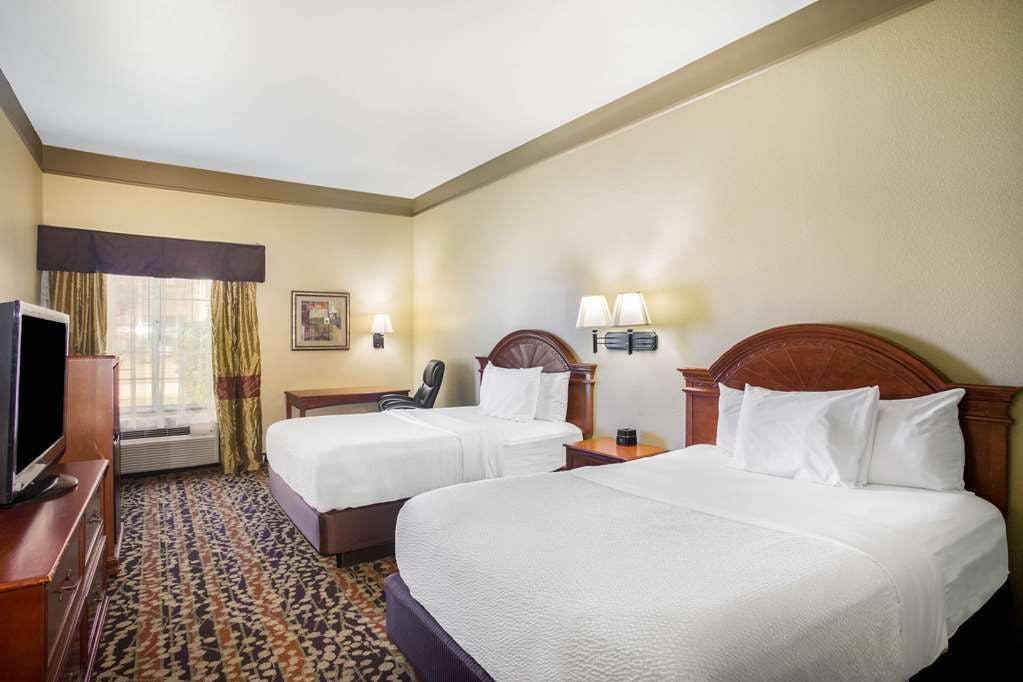 Hotel La Quinta Inn & Suites by Wyndham Belton - Temple South photo 2