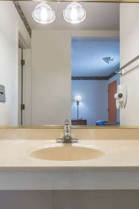 Hotel Travelodge by Wyndham Temple photo 4