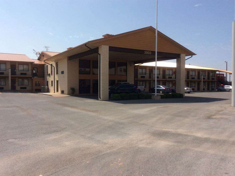 Hotel Days Inn by Wyndham Abilene photo 2