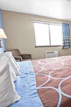 Hotel Super 8 Kenosha photo 1