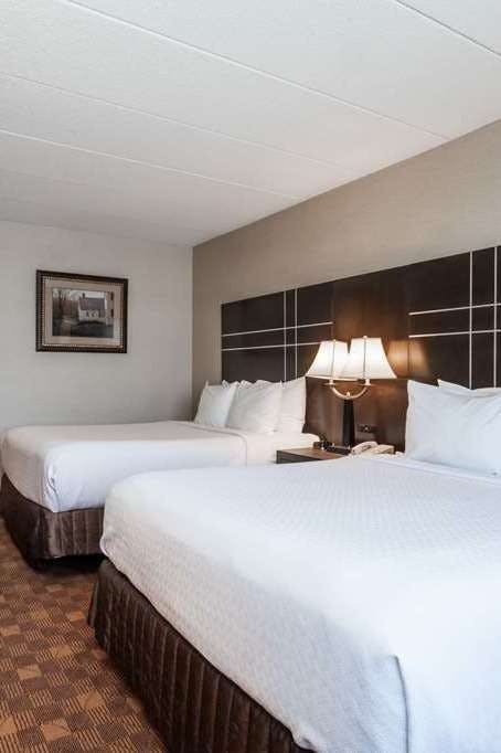 Hotel Wyndham Southbury photo 2