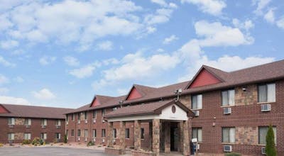 Baymont by Wyndham Eau Claire WI