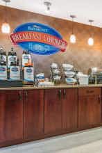 Hotel Baymont Inn Suites Eau Claire photo 4