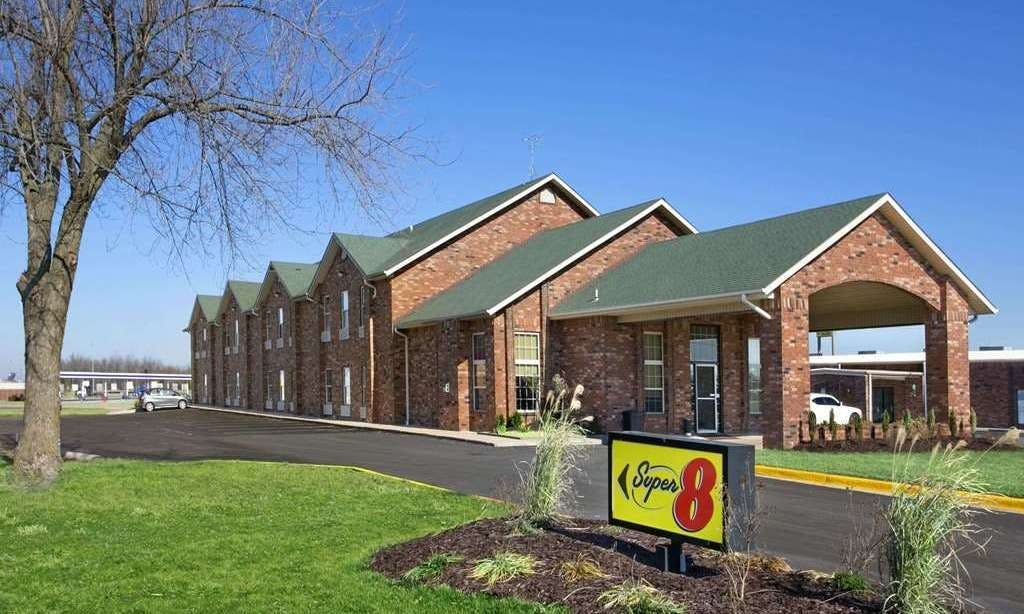 Super 8 by Wyndham Strafford/Springfield Area