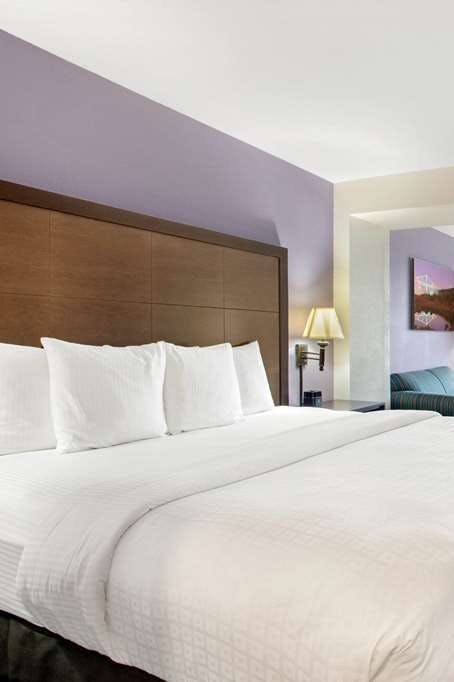 Hotel La Quinta Inn Ste Springfield photo 1