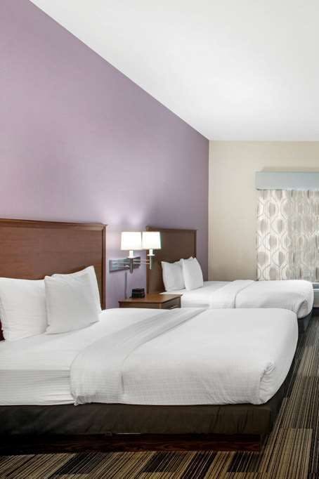 Hotel La Quinta Inn Ste Springfield photo 2