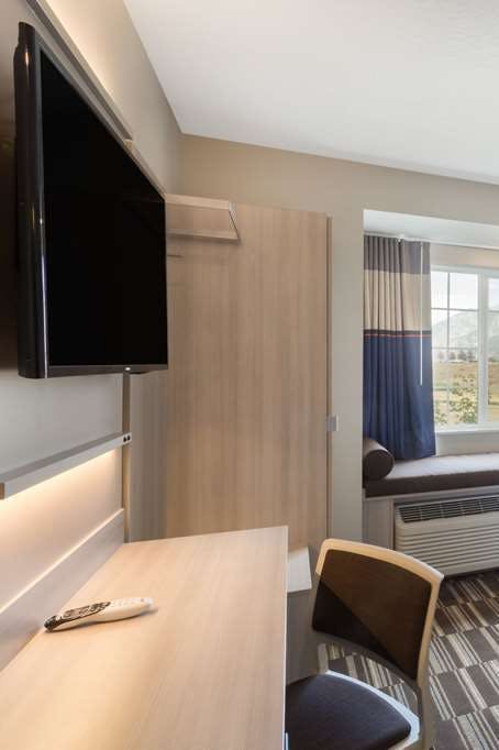 Hotel Microtel Inn & Suites by Wyndham Springville/Provo photo 3