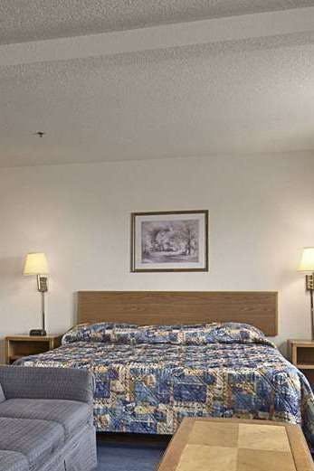 Hotel Super 8 by Wyndham The Dalles OR photo 1