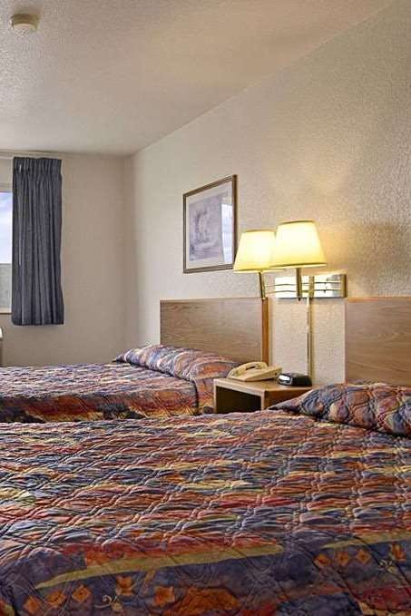 Hotel Super 8 by Wyndham The Dalles OR photo 3