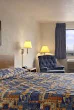 Hotel Super 8 The Dalles OR photo 2