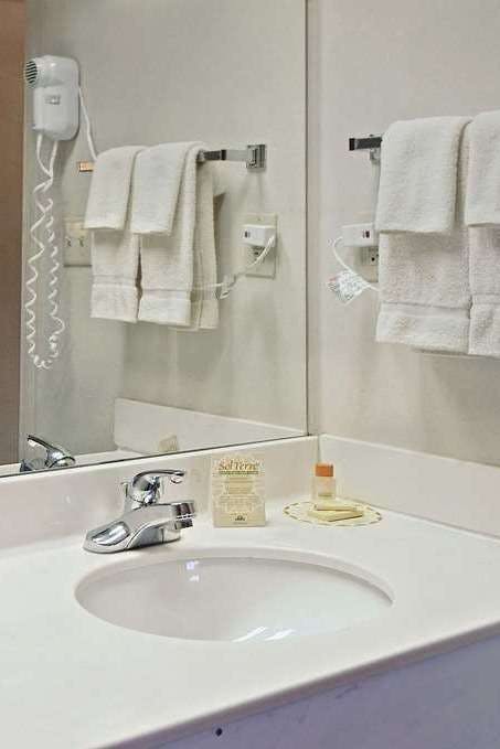 Hotel Days Inn by Wyndham Bainbridge photo 4