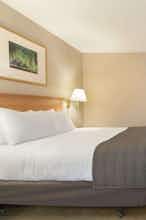 Hotel Days Inn Suites Thunder Bay photo 1