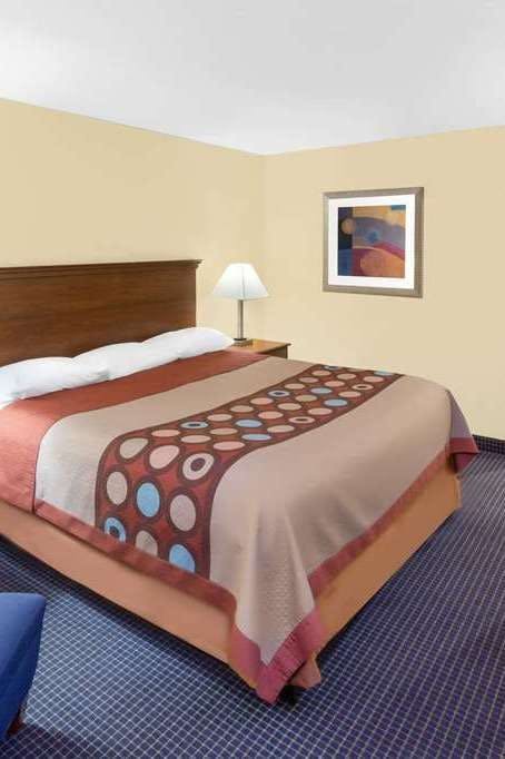 Hotel Super 8 by Wyndham Hattiesburg South photo 1