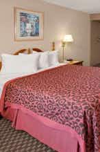 Hotel Days Inn and Suites Kokomo photo 1