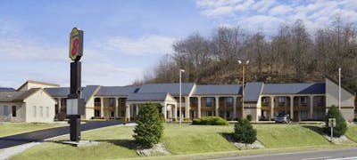 Super 8 Fort Chiswell