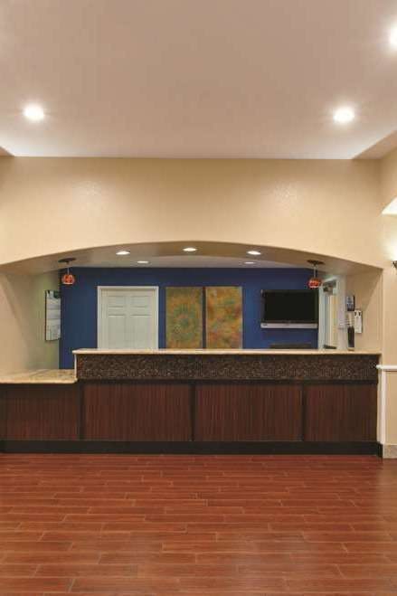 Hotel La Quinta Inn & Suites by Wyndham Hesperia Victorville photo 5