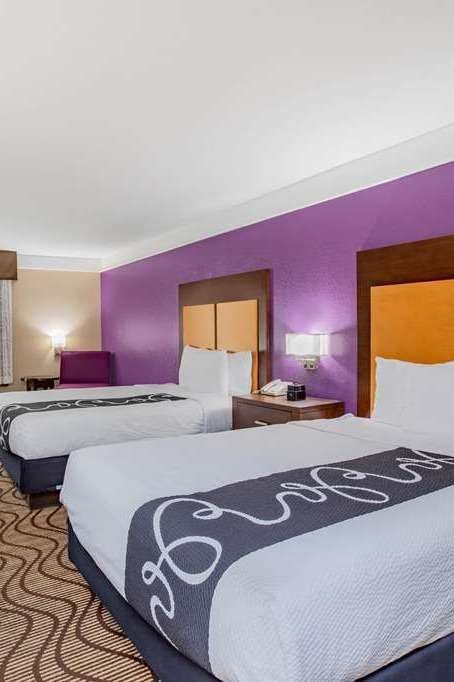 Hotel La Quinta Inn & Suites by Wyndham Hesperia Victorville photo 1